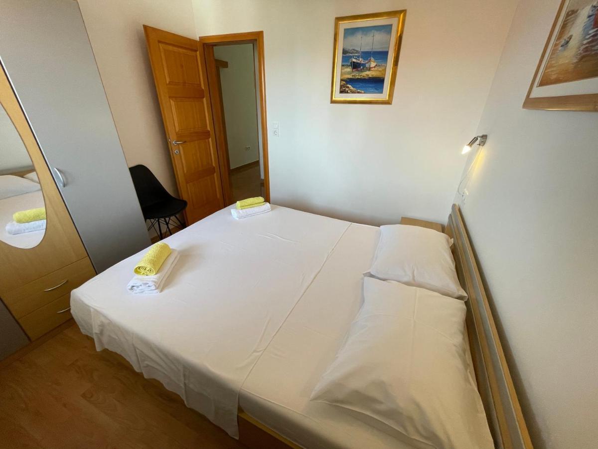 Holiday House Jakasa Trogir Exterior foto