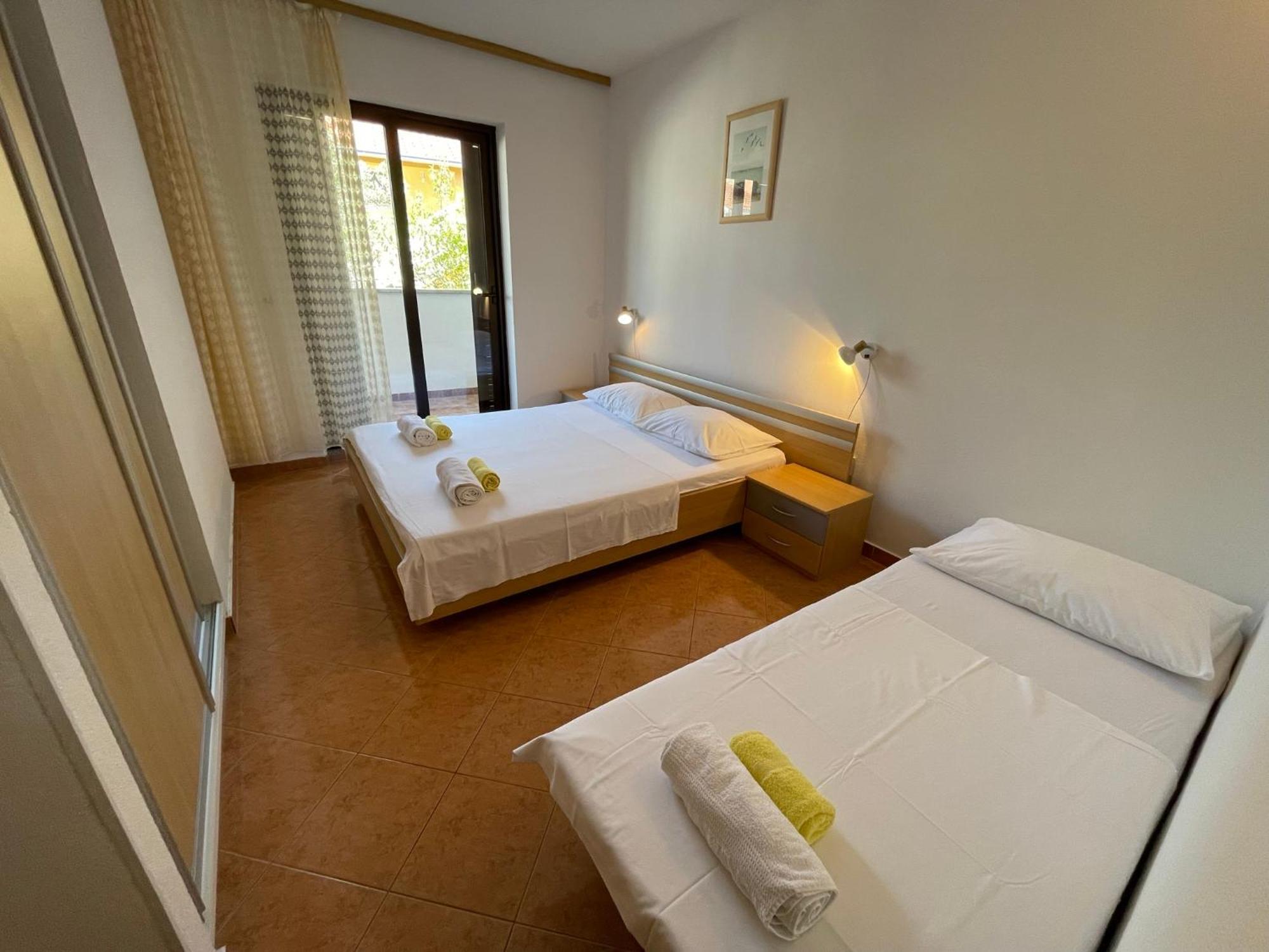 Holiday House Jakasa Trogir Exterior foto
